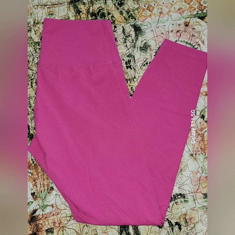 NWOT Mono b leggings